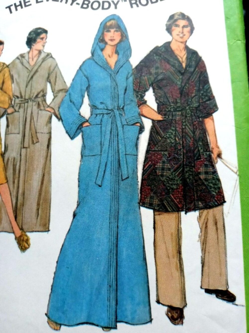 1970s Simplicity 8275 Robes Size Medium Sewing Pattern Cut Vintage